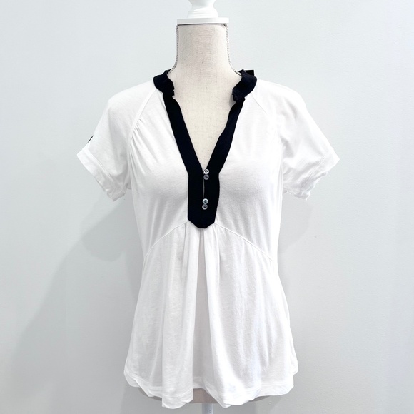 BCBGMaxAzria White Short Sleeve T-shirt - Picture 1 of 4